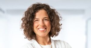 Elisa Gil Arribas es converteix en la primera dona presidenta de la SEF