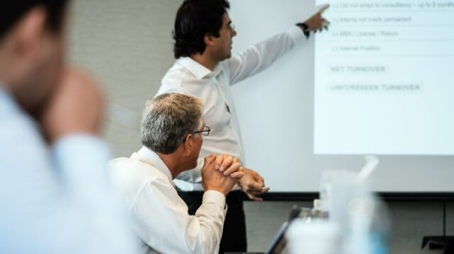 IA_no_se_esta_implementando_en_empresas_segun_skill_change_index-1x1.jpg